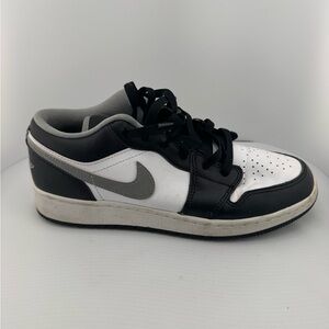 Nike Black and White Sneakers with Gray Swoosh